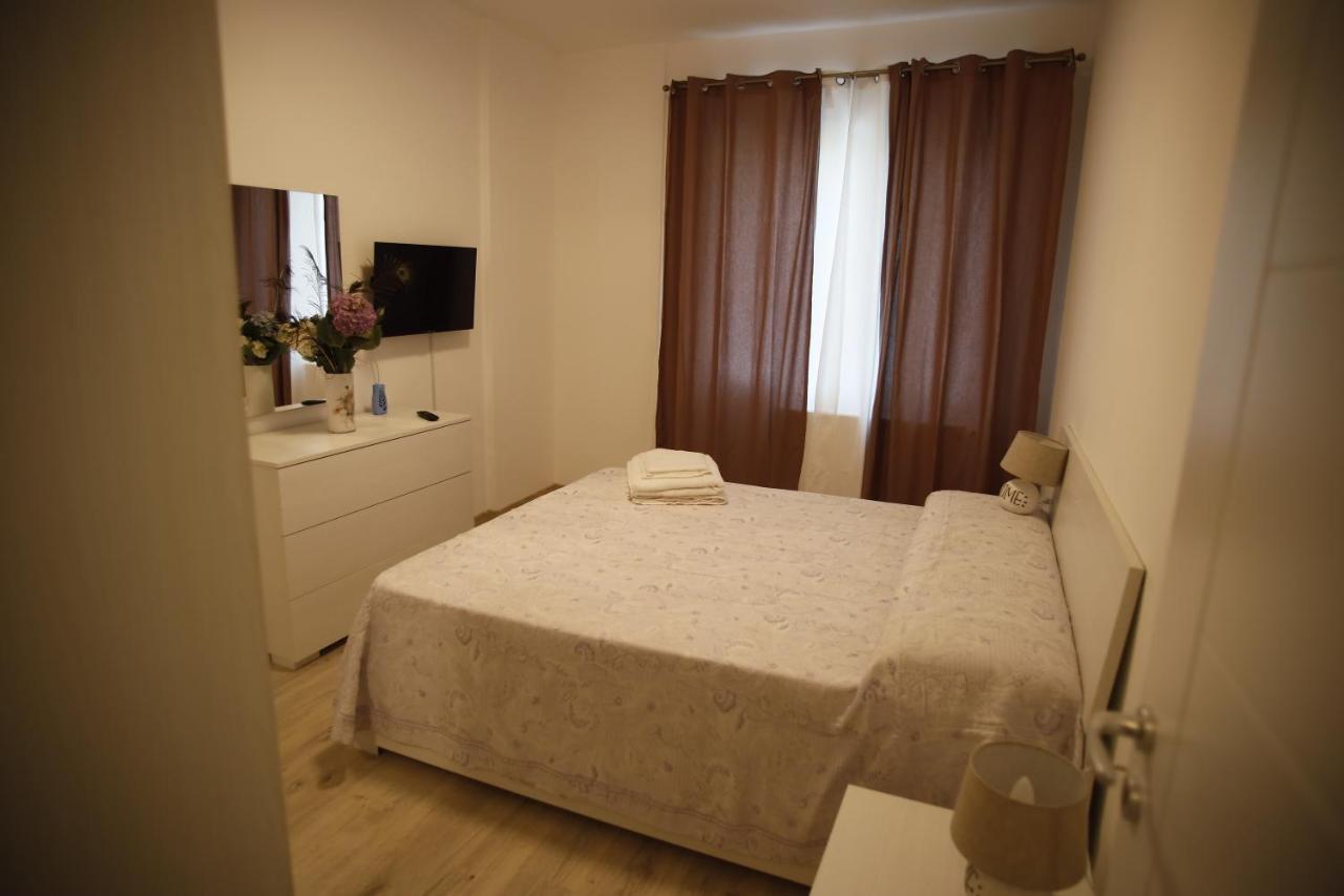 Lar Apartment Focşani Extérieur photo